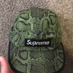 Supreme canal Cap snakeskin